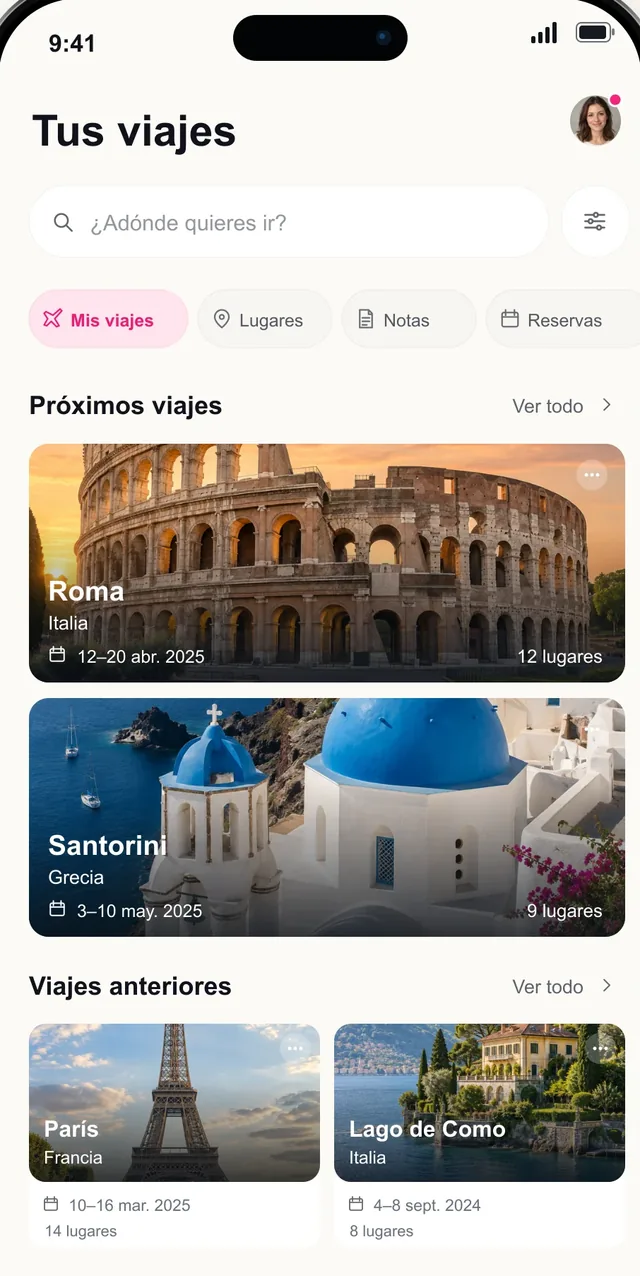 Pantalla Tus viajes de Pictoura con próximos viajes a Roma y Santorini